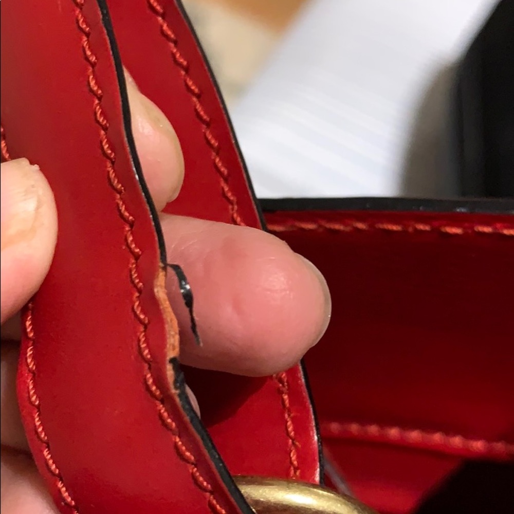 LV red shoulder bag (authentic) - Picture 11 of 14